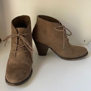 dsw taupe booties